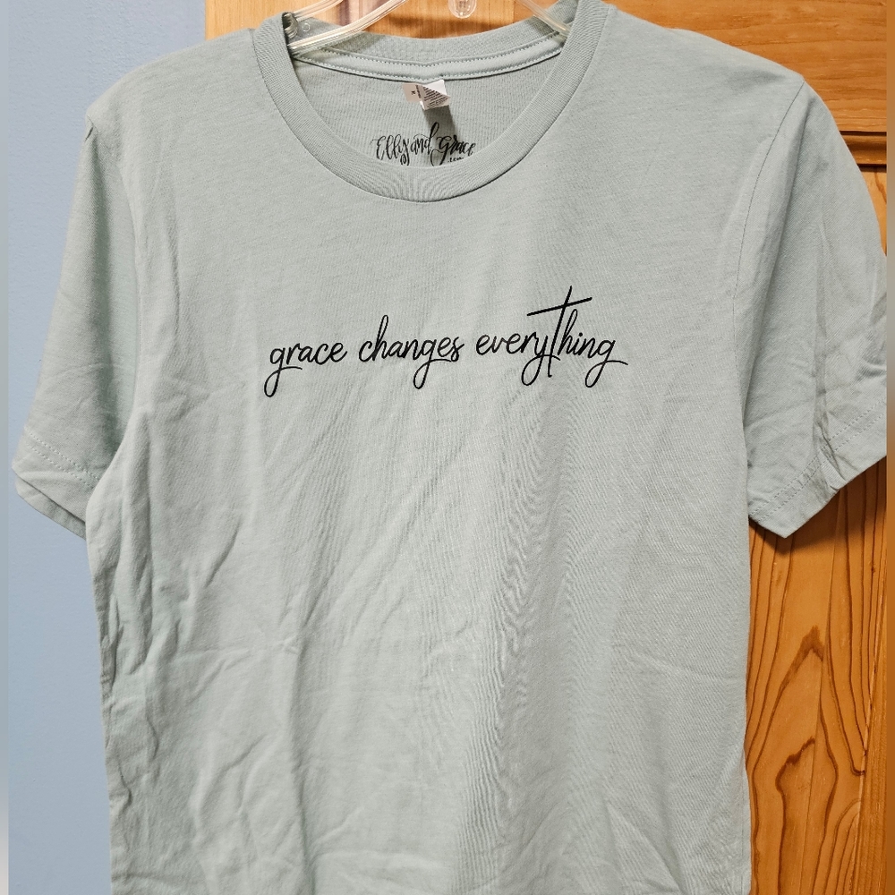 NWOT Elly and Grace Women's Tee
